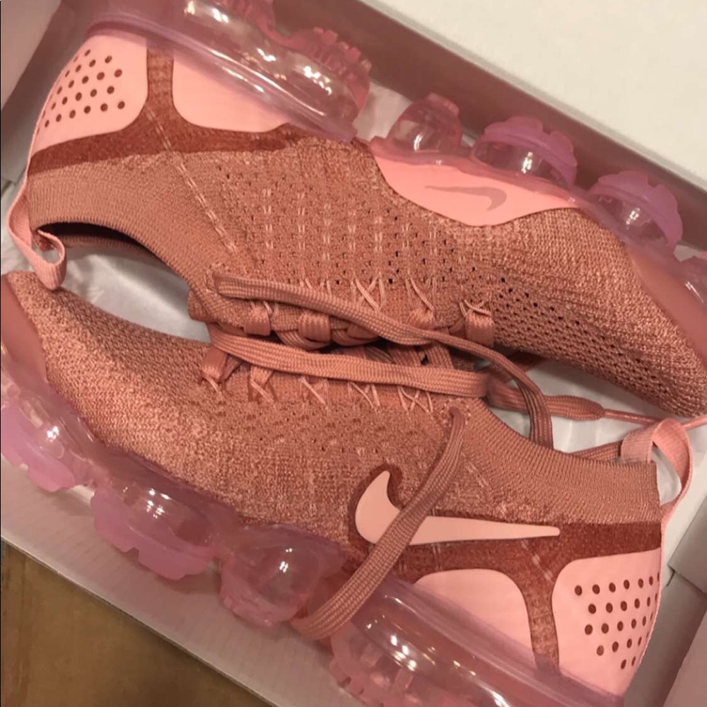 Pink Vapermax Flyknits 2